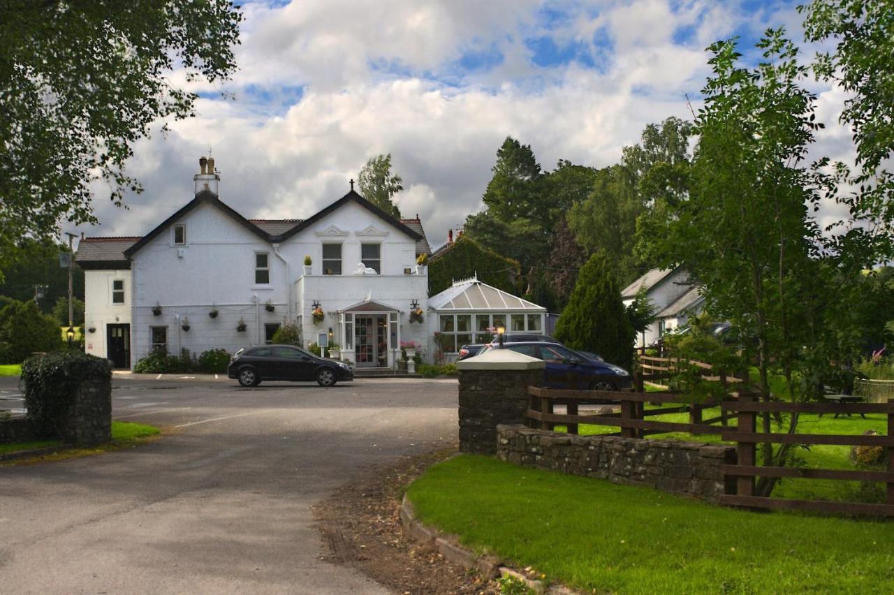 The White House Hotel Sennybridge Kültér fotó